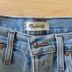 madewell relaxed denim shorts size 28